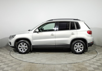 Подержанный автомобиль Volkswagen Tiguan 2013 года (9 фото)