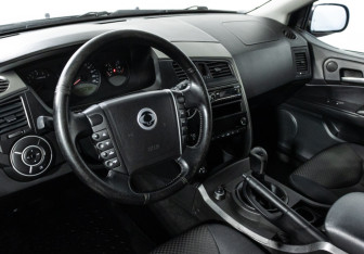 Подержанный автомобиль SsangYong Kyron 2008 года (11 фото)