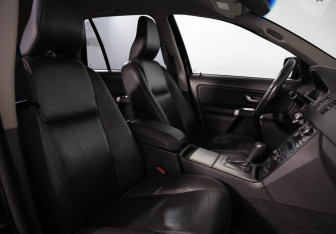 Подержанный автомобиль Volvo XC90 2012 года (17 фото)