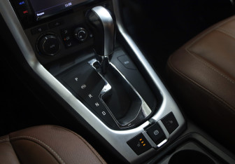 Подержанный автомобиль Opel Antara 2014 года (19 фото)