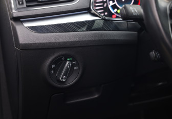 Подержанный автомобиль Skoda Superb Liftback 2023 года (26 фото)