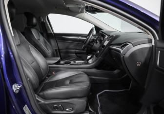 Подержанный автомобиль Ford Mondeo Sedan 2017 года (22 фото)