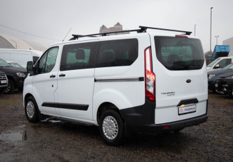 Подержанный автомобиль Ford Tourneo Custom 2014 года (6 фото)