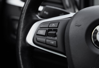 Подержанный автомобиль BMW X1 2019 года (16 фото)
