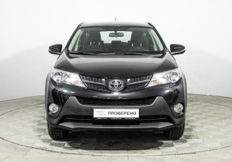Подержанный автомобиль Toyota RAV4 2012 года (2 фото)