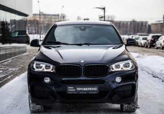 Подержанный автомобиль BMW X6 2017 года (3 фото)