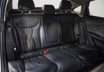 Подержанный автомобиль Chery Arrizo 8 2023 года (31 фото)