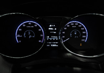 Подержанный автомобиль Hyundai ix35 2014 года (12 фото)