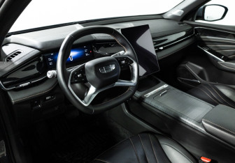 Подержанный автомобиль Geely Preface 2024 года (11 фото)