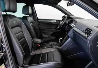 Подержанный автомобиль Volkswagen Tiguan 2021 года (25 фото)