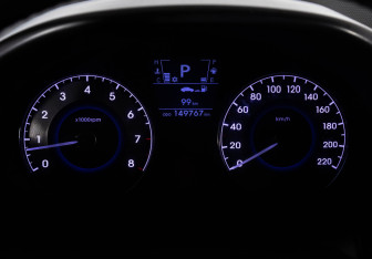 Подержанный автомобиль Hyundai Solaris Sedan 2011 года (14 фото)