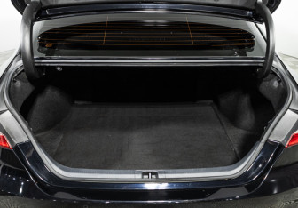 Подержанный автомобиль Toyota Camry Sedan 2021 года (19 фото)