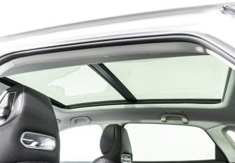 Подержанный автомобиль Changan UNI-K 2022 года (15 фото)