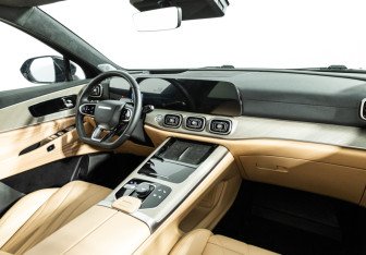 Подержанный автомобиль Jaecoo J8 2024 года (9 фото)