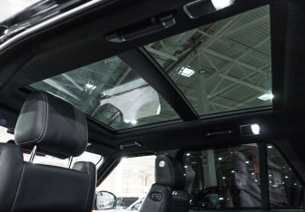 Подержанный автомобиль Land Rover Range Rover 2014 года (27 фото)