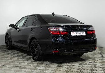 Подержанный автомобиль Toyota Camry Sedan 2016 года (7 фото)