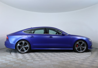 Подержанный автомобиль Audi A7 2016 года (4 фото)