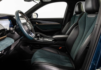 Подержанный автомобиль Geely Monjaro 2021 года (27 фото)