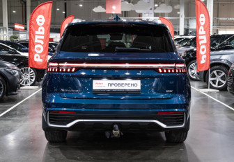 Подержанный автомобиль Geely Monjaro 2023 года (11 фото)