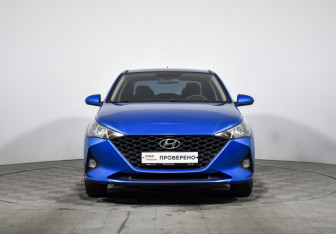 Подержанный автомобиль Hyundai Solaris Sedan 2020 года (2 фото)