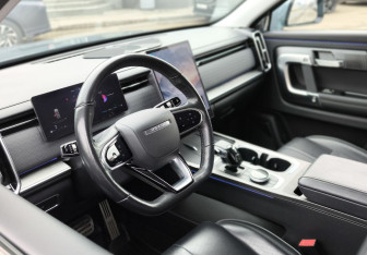 Подержанный автомобиль Jaecoo J7 2023 года (13 фото)