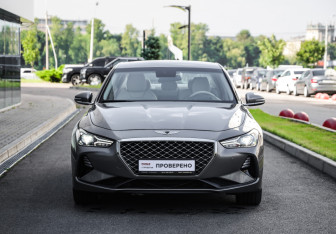 Подержанный автомобиль Genesis G70 2020 года (4 фото)