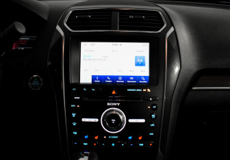 Подержанный автомобиль Ford Explorer 2018 года (22 фото)