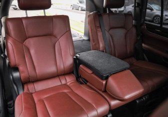 Подержанный автомобиль Lexus LX 2019 года (33 фото)