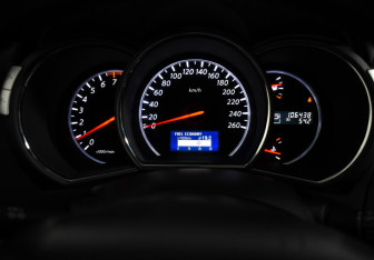 Подержанный автомобиль Nissan Murano Suv 2015 года (17 фото)