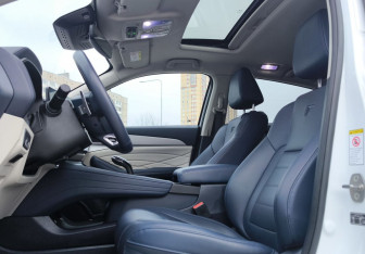 Подержанный автомобиль Haval F7x 2022 года (17 фото)