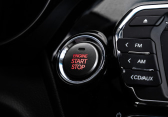 Подержанный автомобиль Kia Rio Sedan 2012 года (15 фото)