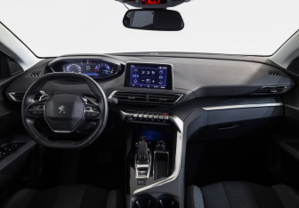 Подержанный автомобиль Peugeot 3008 2020 года (8 фото)