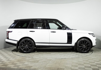 Подержанный автомобиль Land Rover Range Rover 2013 года (4 фото)