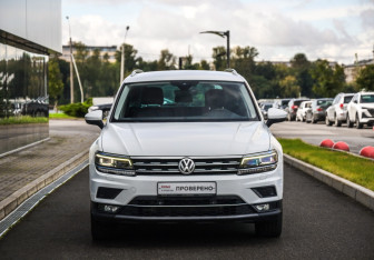 Подержанный автомобиль Volkswagen Tiguan 2019 года (4 фото)