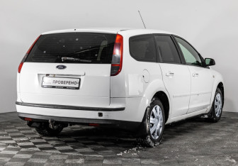 Подержанный автомобиль Ford Focus Wagon 2007 года (5 фото)