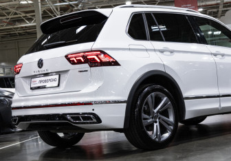 Подержанный автомобиль Volkswagen Tiguan 2021 года (8 фото)
