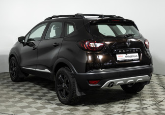Подержанный автомобиль Renault Kaptur 2019 года (7 фото)