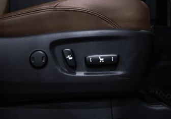 Подержанный автомобиль Toyota Land Cruiser Prado 2021 года (27 фото)
