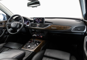Подержанный автомобиль Audi A6 Sedan 2011 года (9 фото)