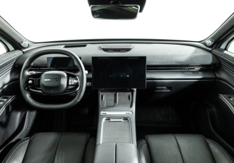 Подержанный автомобиль Omoda C7 2025 года (13 фото)