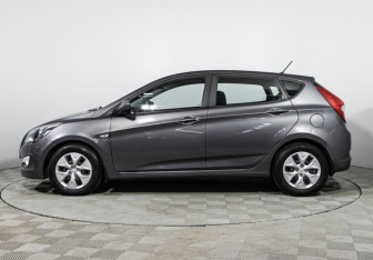 Подержанный автомобиль Hyundai Solaris Hatchback 2016 года (8 фото)