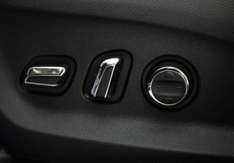 Подержанный автомобиль Exeed TXL 2023 года (15 фото)