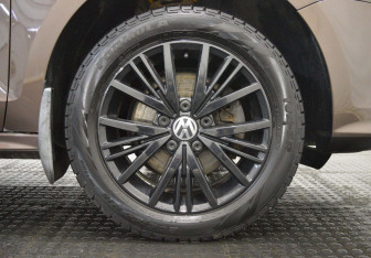 Подержанный автомобиль Volkswagen Jetta Sedan 2016 года (9 фото)