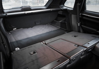 Подержанный автомобиль Porsche Cayenne 2014 года (37 фото)