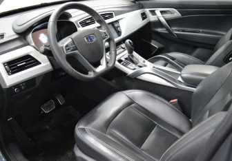 Подержанный автомобиль Geely Atlas 2021 года (10 фото)