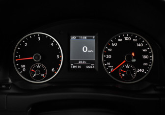 Подержанный автомобиль Volkswagen Tiguan 2012 года (19 фото)