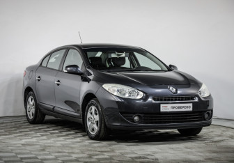 Подержанный автомобиль Renault Fluence 2010 года (3 фото)
