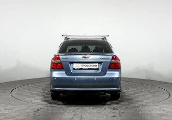 Подержанный автомобиль Chevrolet Aveo Sedan 2007 года (6 фото)