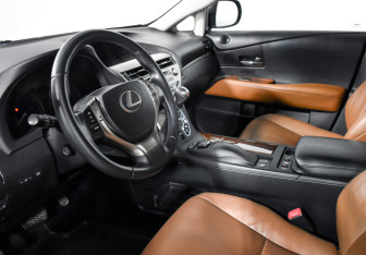 Подержанный автомобиль Lexus RX 2013 года (9 фото)