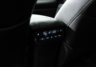 Подержанный автомобиль Toyota Highlander 2021 года (23 фото)